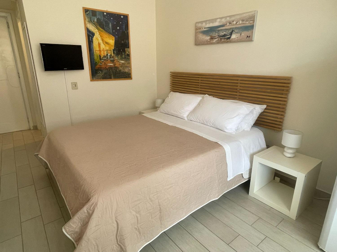 Bedroom 3, Ashur mondello, Palermo