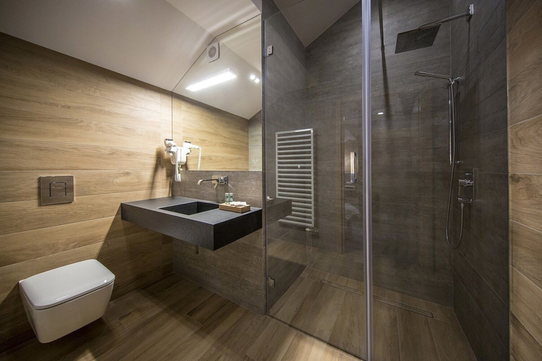 Bathroom 4, Hotel Zawrat Ski Resort & Spa, Tatra