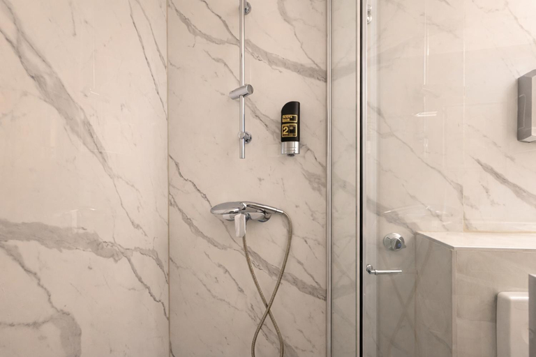 Bathroom 3, Signature Hotel Hansahof Bremen, Bremen