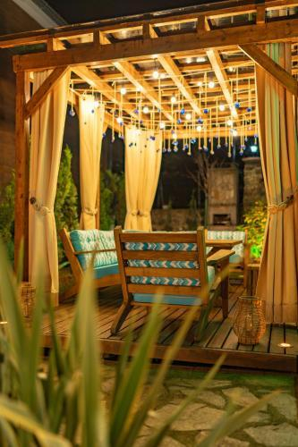 Others 5, Poison Garden Suite & SPA, Merkez