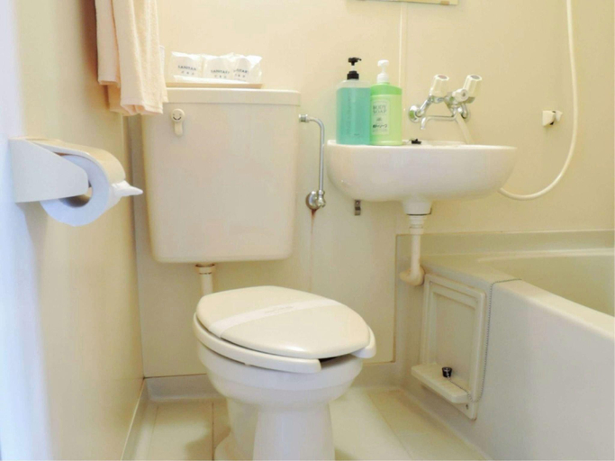 Bathroom, Business Hotel Sankai, Obama