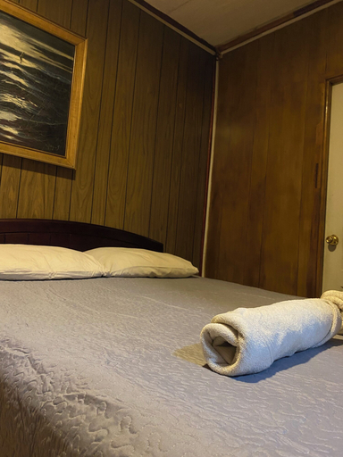 Room 3, Hostal del Rey, Magallanes