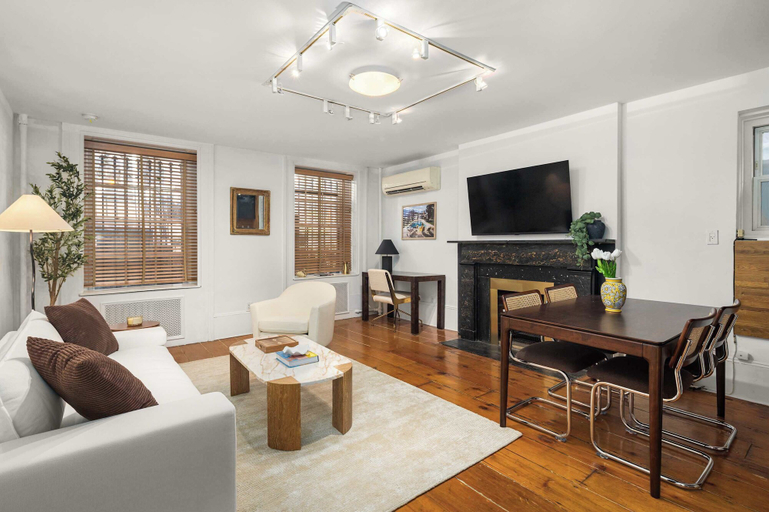 Living area 5, Apex Executive Apartments - Washington Square Park NY., New York