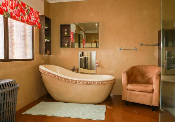 Bathroom 3, Golden Quilt Venue Stays, Ekurhuleni