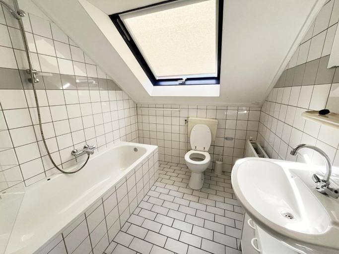 Bathroom, Bungalow in Breskens near Beach & Pool, Sluis