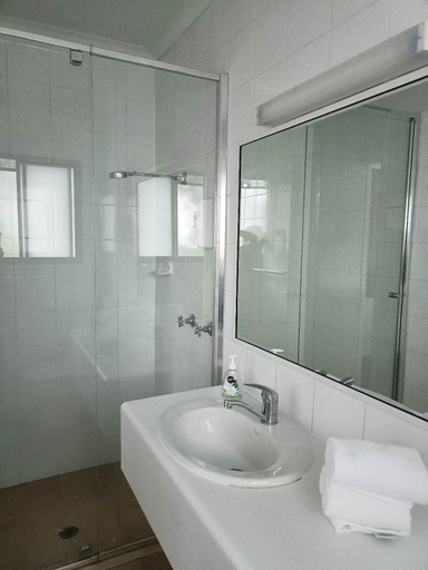 Bathroom 2, Motel in Nambour, Maroochy - Nambour