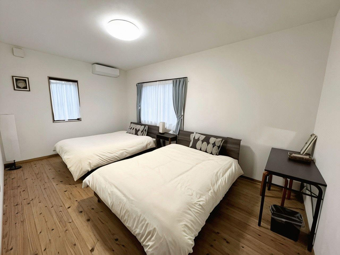 Bedroom 3, Shimahaku Aikana, Tatsugō