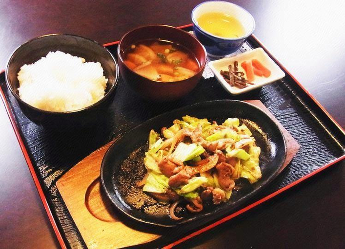 Food & Drinks