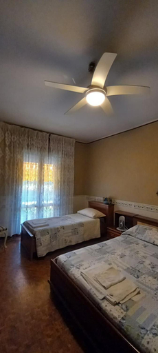 Bedroom 4, BED & BIKE Belfiore, Padua