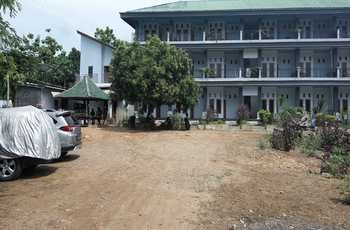 Parking, Kasuwari Hotel, West Manggarai