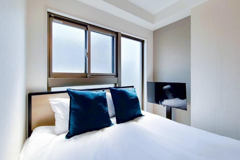 Room 5, BLUE Motomachi, Osaka