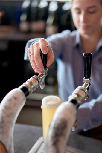 Food & Drinks 5, Accommodation @ Curlewis, Greater Geelong - Pt B