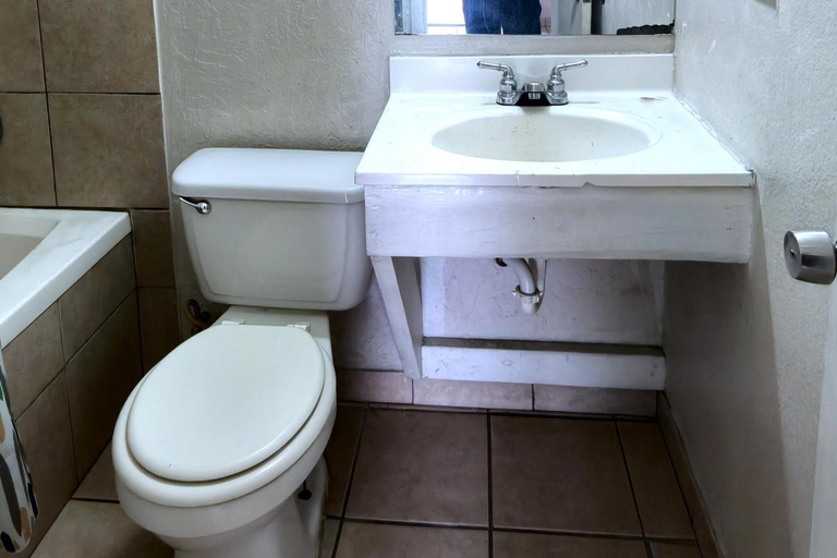 Bathroom 2, Best Budget Inn San Marcos, TX, Hays