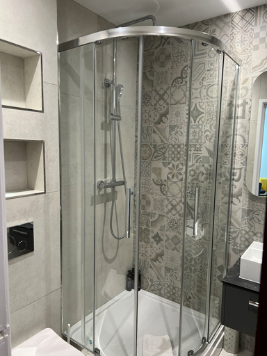 Bathroom 4, Best Western Moores Central Hotel