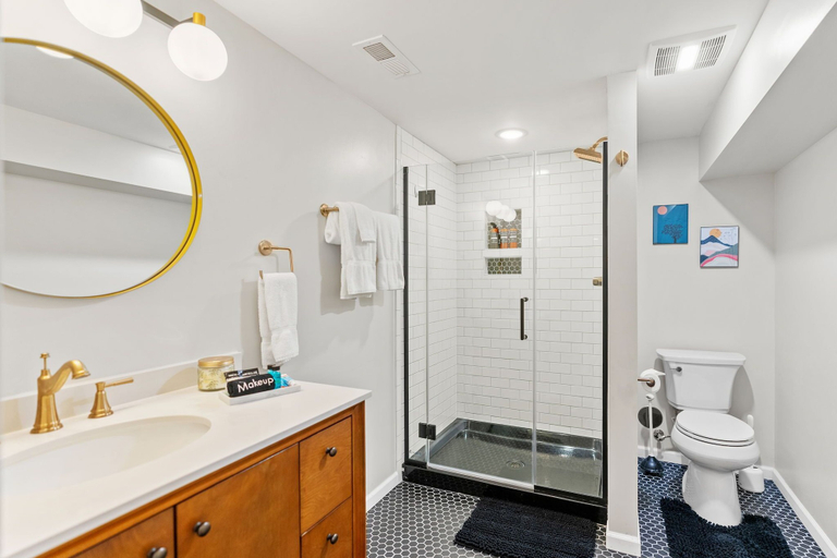 Bathroom 4, Haven in the Heights, Ramsey