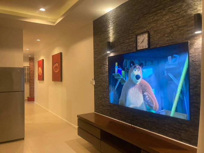 Shared lounge/TV area 4, Eliza Garden Resort Apartment with Shared Pool, Ko Samui