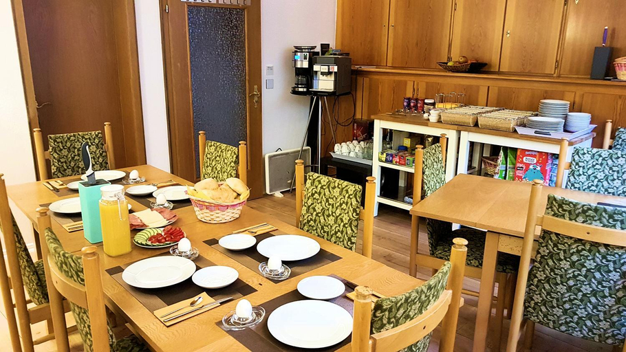 Food & Drinks 4, Hotel Garni Silberburg - Schwarzwald-Plus Karte, Calw