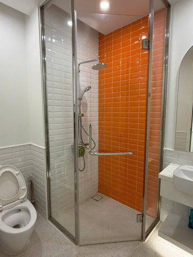 Bathroom, Aura Sunset Town Apartments, Phú Quốc