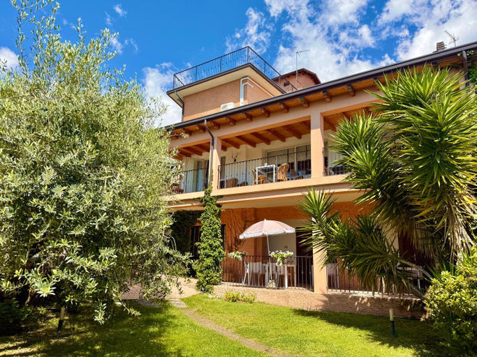 Exterior & Views 2, Vittoria, Brescia