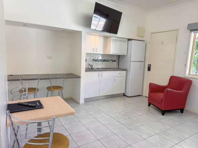 Others 5, Yamba Motor Inn, Clarence Valley- Coast