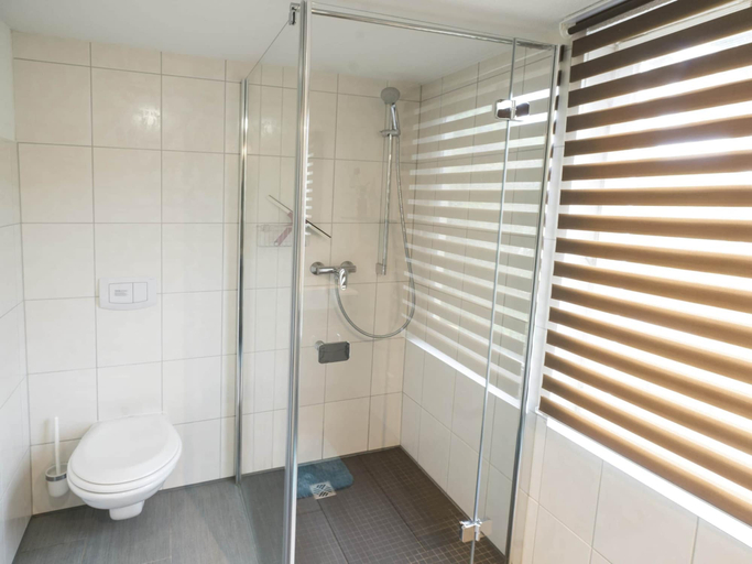Bathroom 2, Ferienhaus in Parchim mit Terrasse, Ludwigslust-Parchim