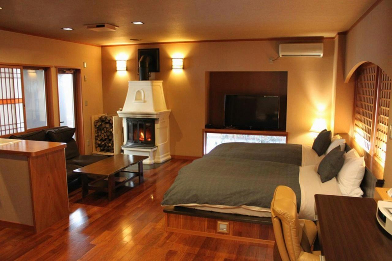 Bedroom 3, Hanaichi, Tsumagoi