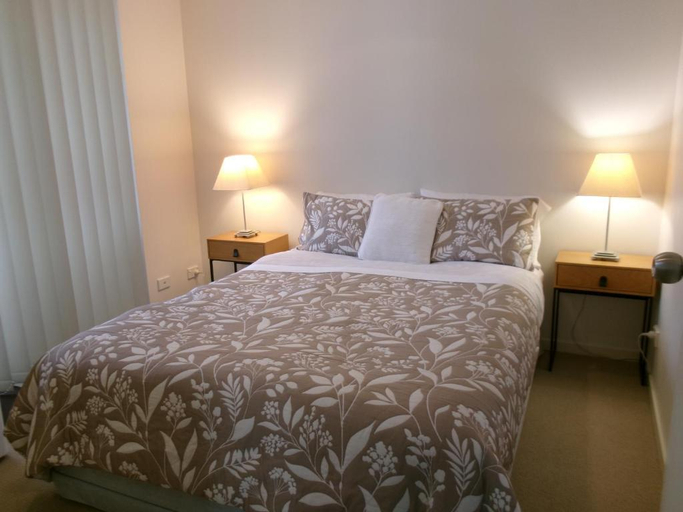 Bedroom 3, Merivale stay in South Brisbane two beds two baths one parking, Brisbane