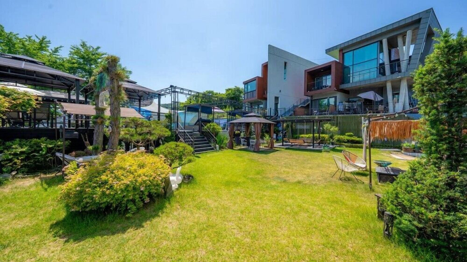 Exterior & Views 2, M&M Pension, Gapyeong