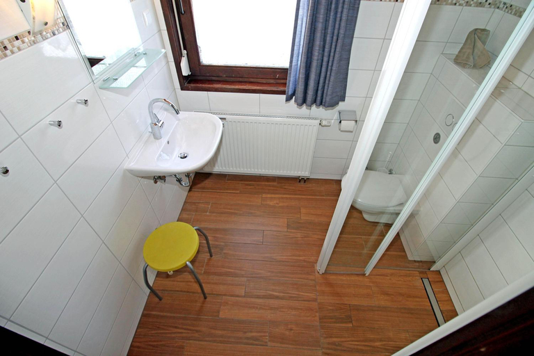 Bathroom, Feriendorf Ofingen 10, Schwarzwald-Baar-Kreis