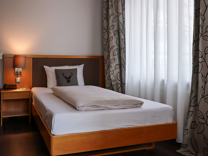 Bedroom 4, Prinz, München