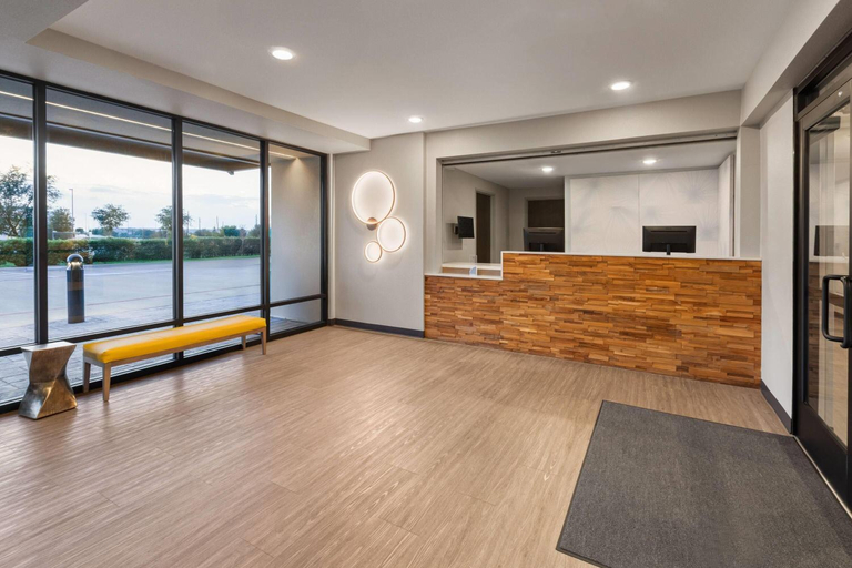Public Area 3, ECHO Suites Extended Stay by Wyndham Houston Katy West, Fort Bend