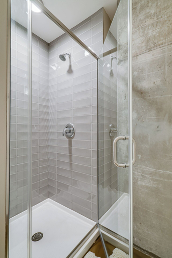 Bathroom 3, Sable 506 - One Bedroom, Hennepin