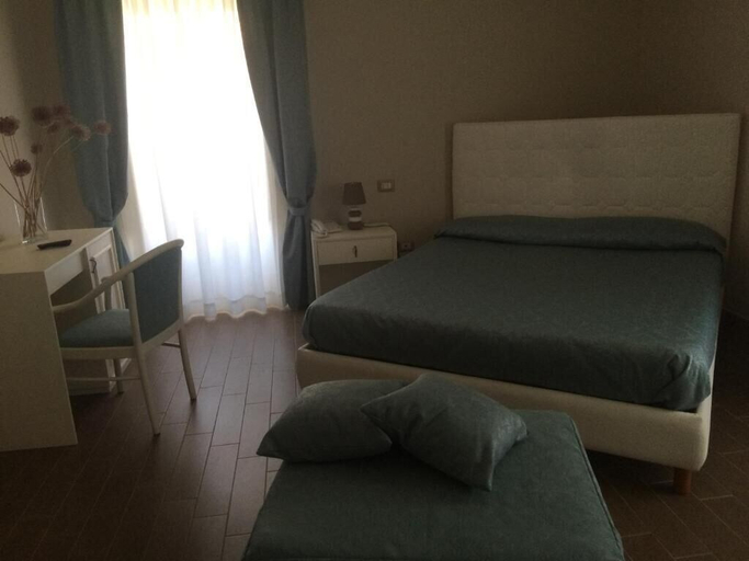 Room 5, hotel santt'anna, Messina