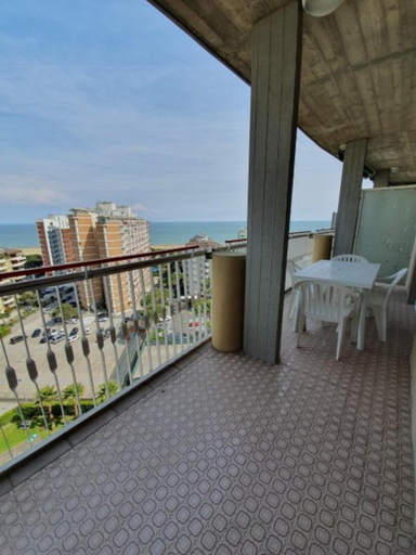Balcony/terrace 3, Ideal getaway apartment near the beach, Udine