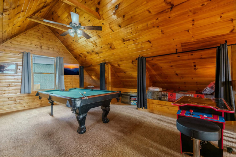 Room 2, February Specials 3br-hot Tub-pet Friendly, Sevier