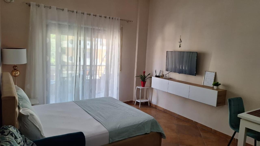 Bedroom 2, Blera's Seafront Studio, Vlorës