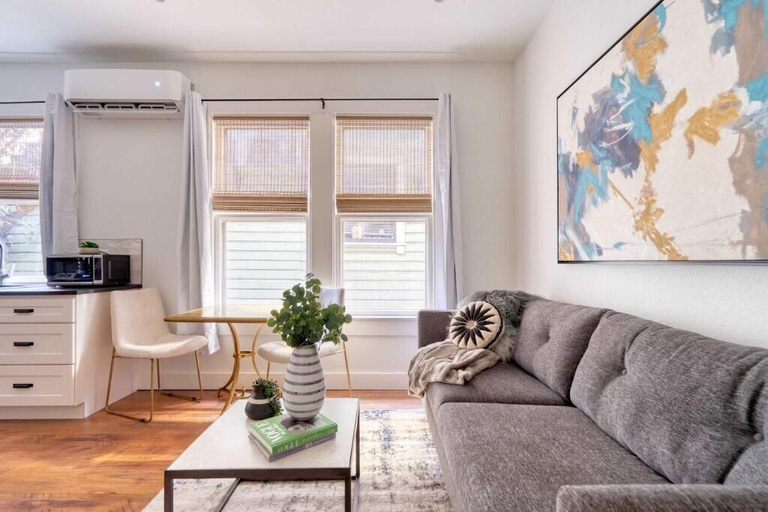 Living area 3, Pomeroy, Multnomah
