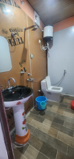 Bathroom 3, Shiv Shankar Hotel And Resort, Rudraprayag