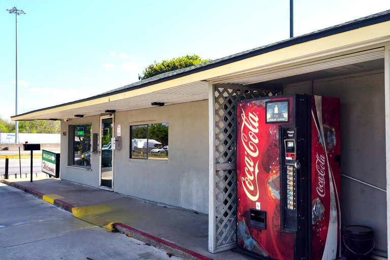 Food & Drinks, Best Budget Inn San Marcos, TX, Hays