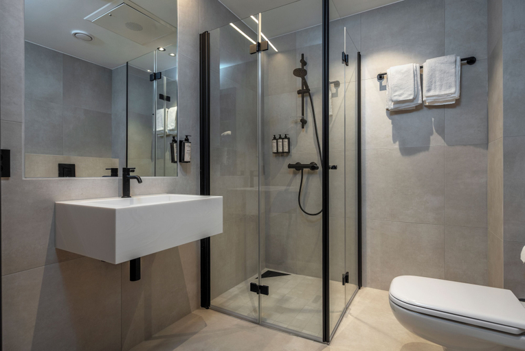 Bathroom 5, Thon Hotel Andrikken, Andøy