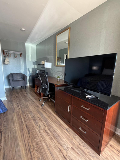 Others 4, Scottish Inns and Suites Bensalem, Bucks