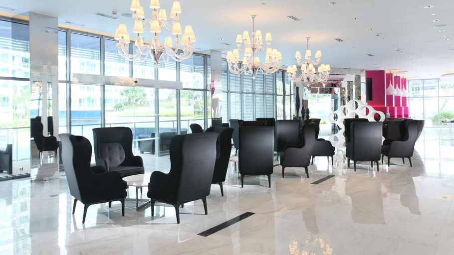Others 5, Azure Urban Resort Residences, Parañaque