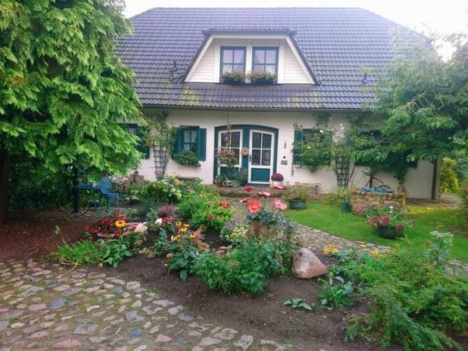 Exterior & Views 1, Ferienwohnungen "Christelhof", Mecklenburgische Seenplatte