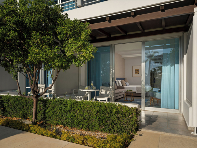 Exterior & Views 2, Mediterranean Beach Hotel