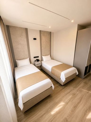 Others 4, Dilara hotel, Merkez