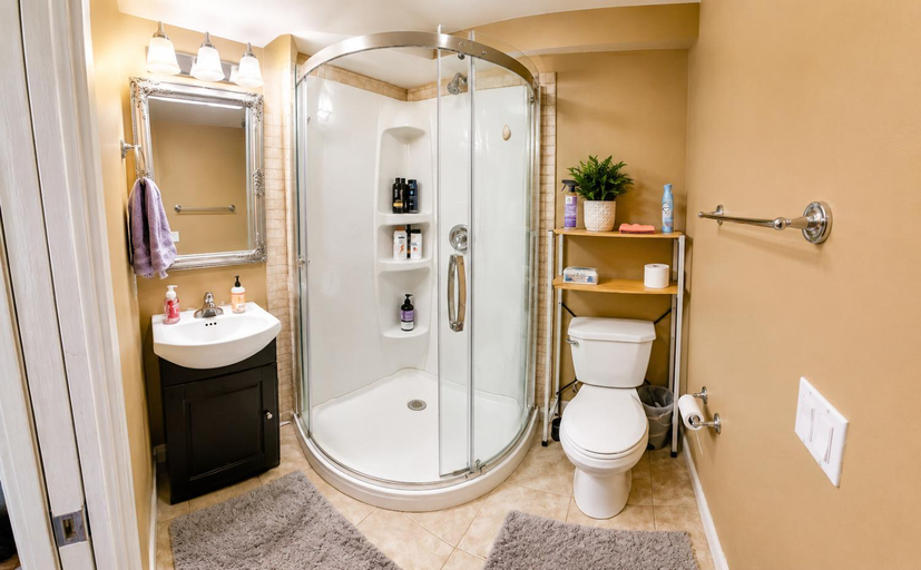 Bathroom 4, Tuscan Ridge Guesthouse Calgary West, Division No. 6