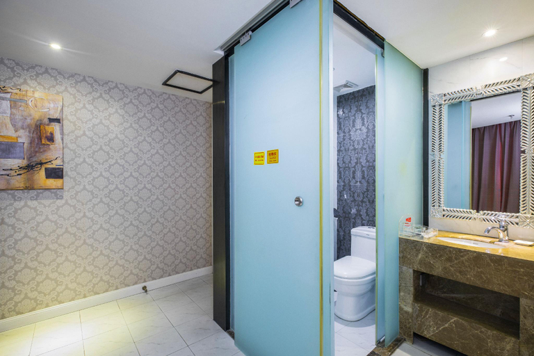 Bathroom 4, Guilin Jinshuiwan International Hotel, Guilin