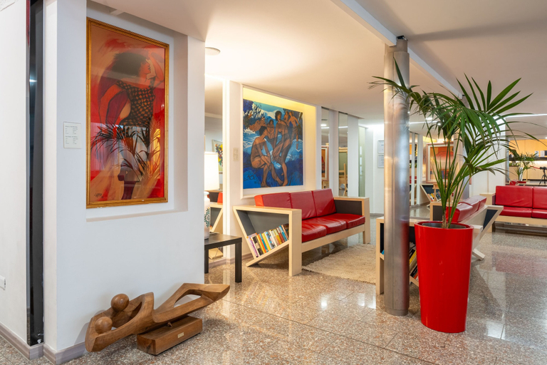 Lobby sitting area 3, Hotiday Cagliari Sant'Elena, Cagliari