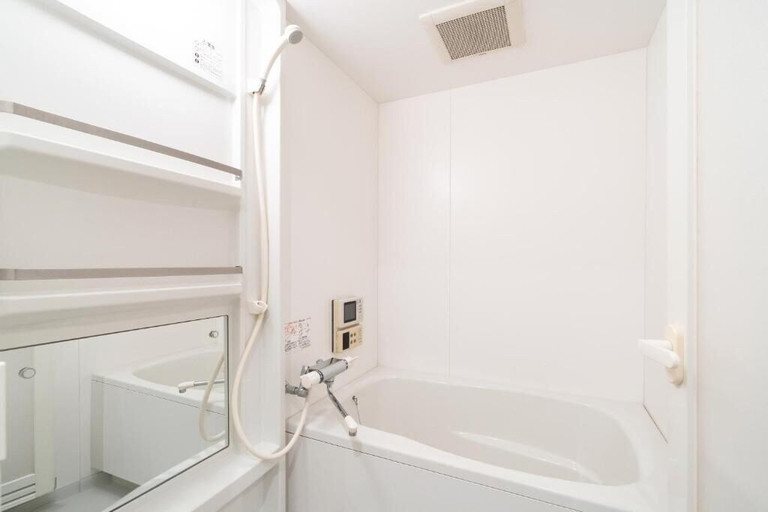 Bathroom 3, AXIA, Osaka