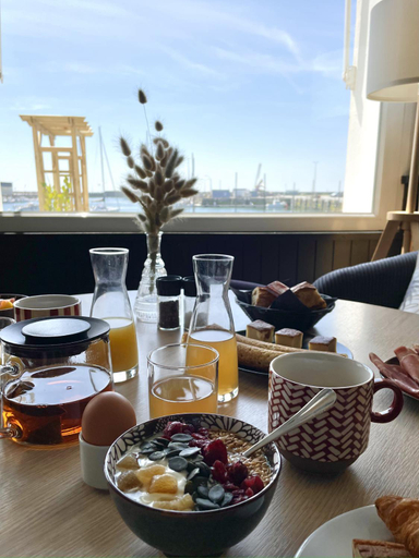 Food & Drinks 4, Logis Hotel Du Port, Finistère